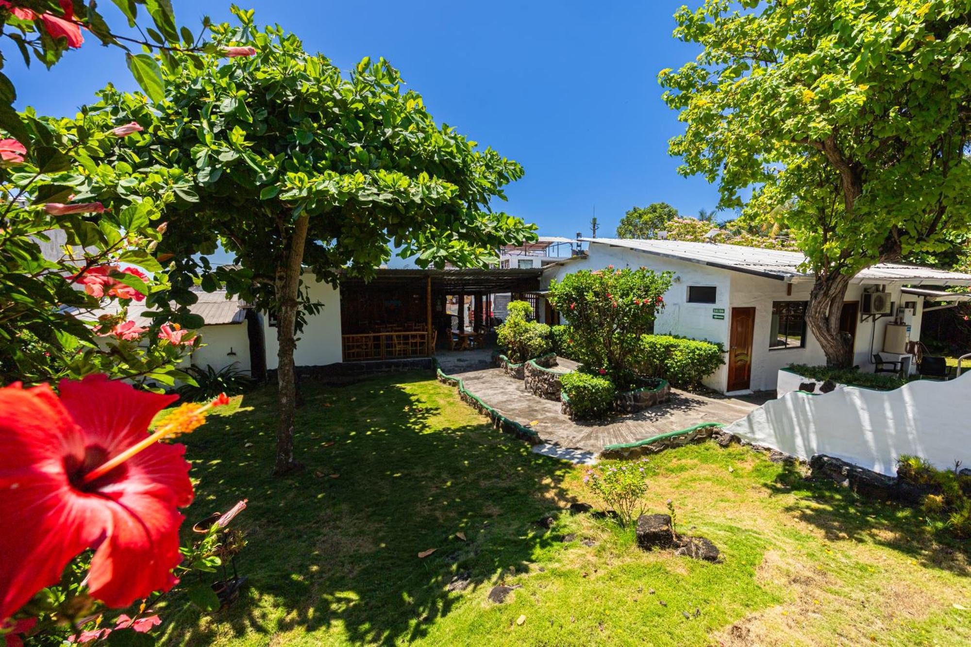 La Peregrina Galapagos B&B Пуэрто-Айора Экстерьер фото