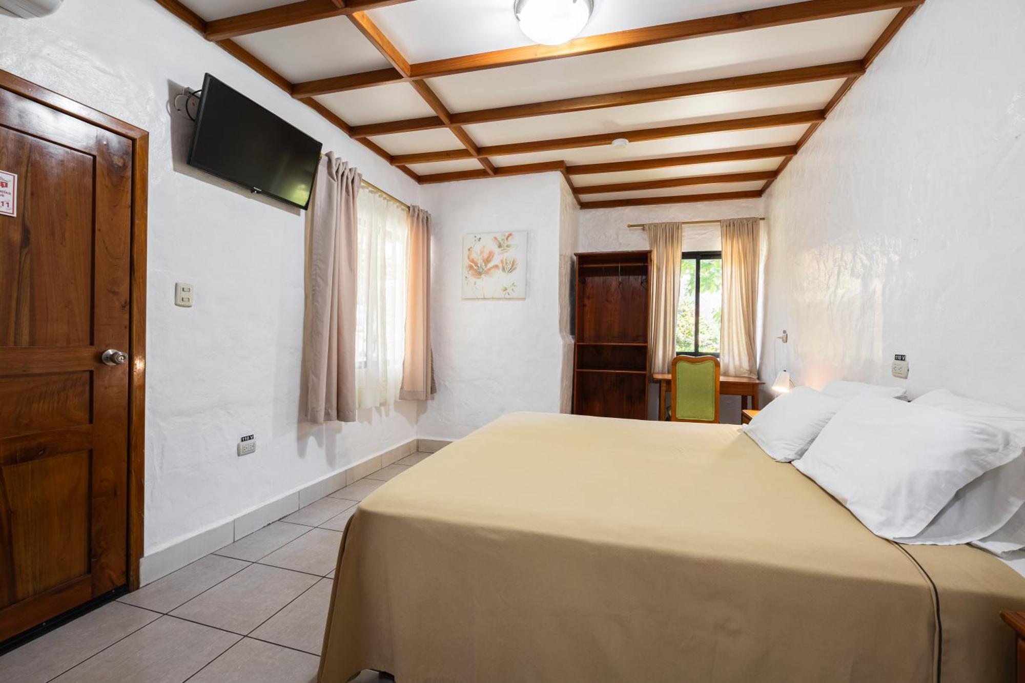 La Peregrina Galapagos B&B Пуэрто-Айора Экстерьер фото