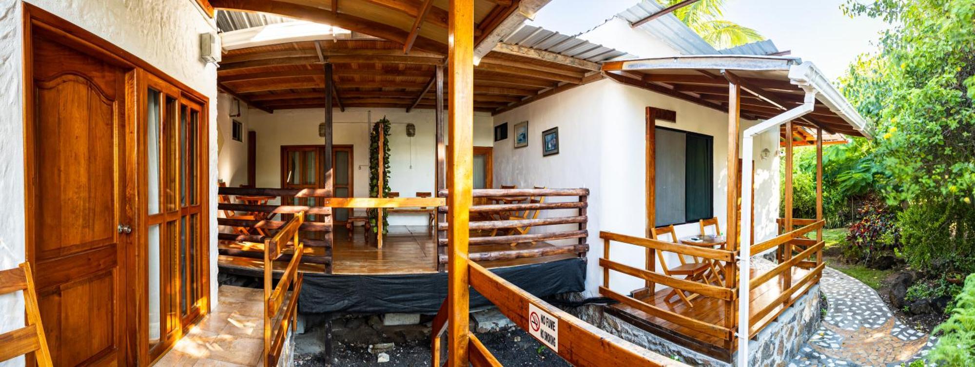 La Peregrina Galapagos B&B Пуэрто-Айора Экстерьер фото